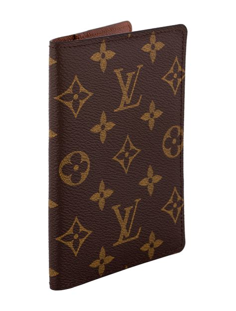 passport cover lv